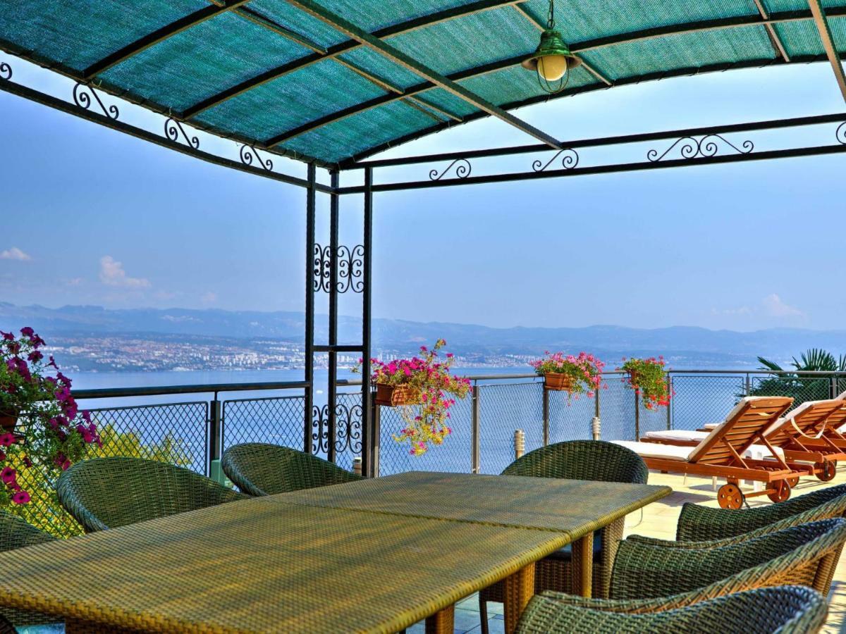 Apartment Laurus-2 By Interhome Lovran Εξωτερικό φωτογραφία
